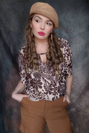 blusa fantasia tabacco