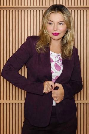 giacca blazer donna monopetto in punto milano colore vinaccia con un bottone e revers classico